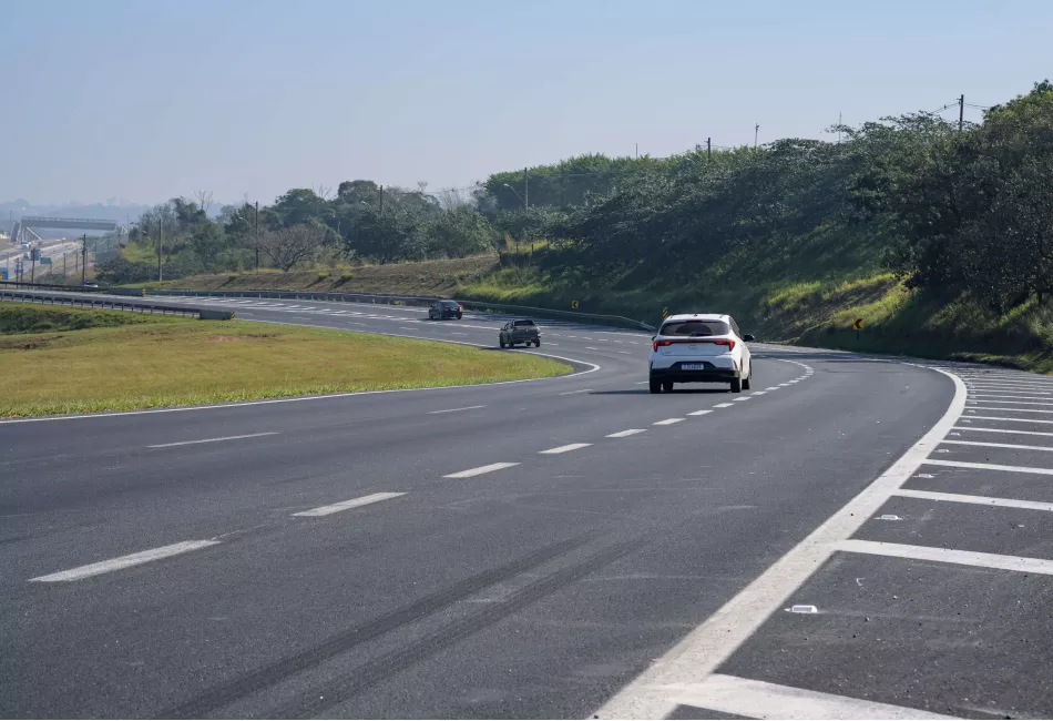Ecovias Leste Paulista conclui renovação de 100% do pavimento da rodovia Ayrton Senna