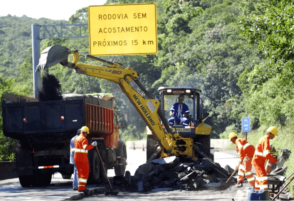 Ecovias Imigrantes conclui renovação de pavimento na pista sentido litoral da rodovia Anchieta